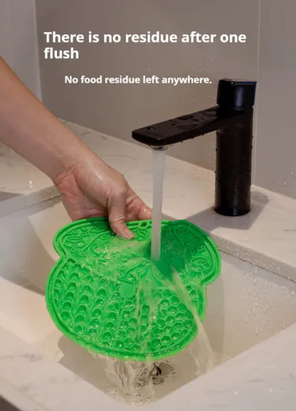 Transform Mealtime into Fun Time with Our Strong Suction Lick Mat for Dogs and Cats - The Ultimate Slow Feeder!